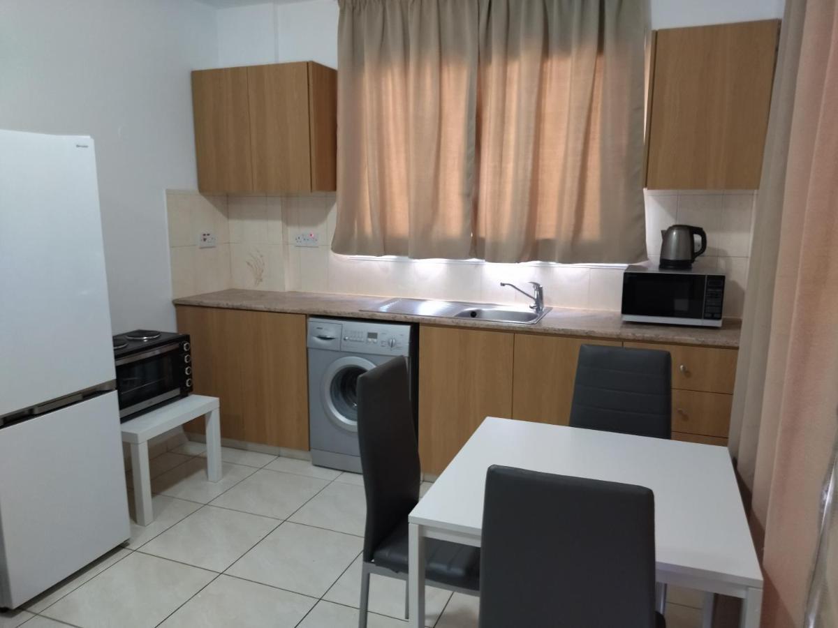 Appartamento Polycarpou 48 Paphos Esterno foto