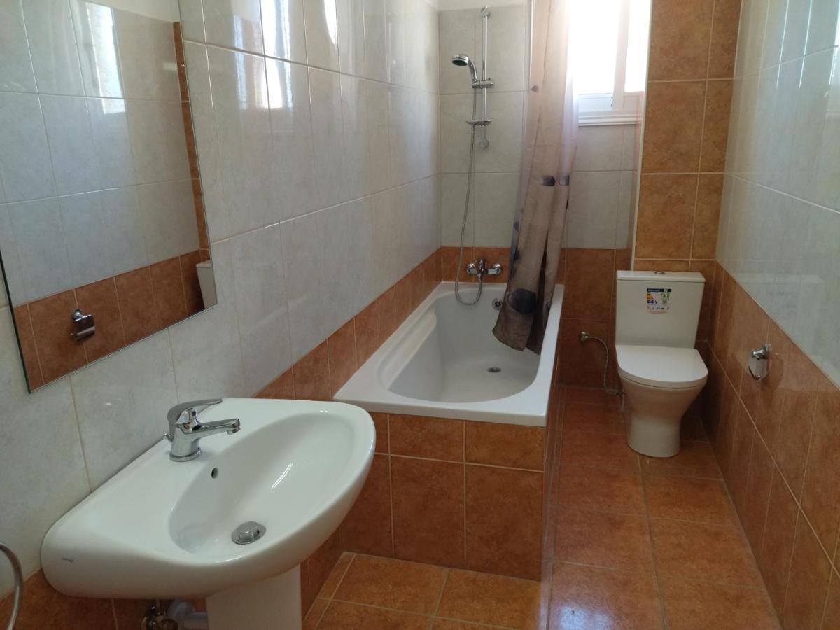 Appartamento Polycarpou 48 Paphos Esterno foto