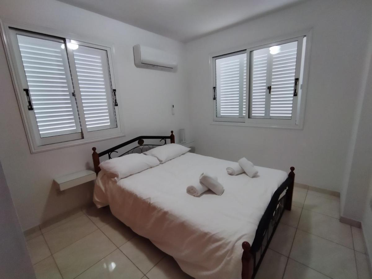 Appartamento Polycarpou 48 Paphos Esterno foto